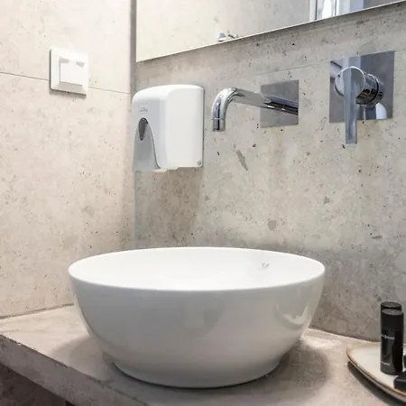 Noemie Premium 4* פפקוהורי