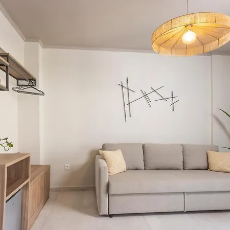 Noemie Premium Pefkochori