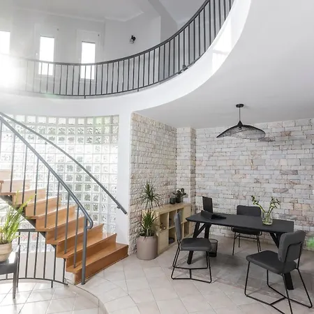 Noemie Premium Гостевой дом Пефкохори